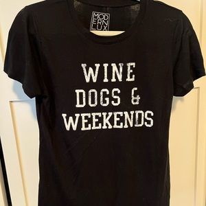 Wine dogs & weekends womens black T-shirt size m